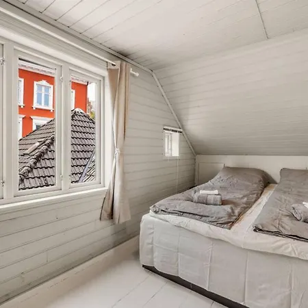Dinbnb I Romantic Surrourings